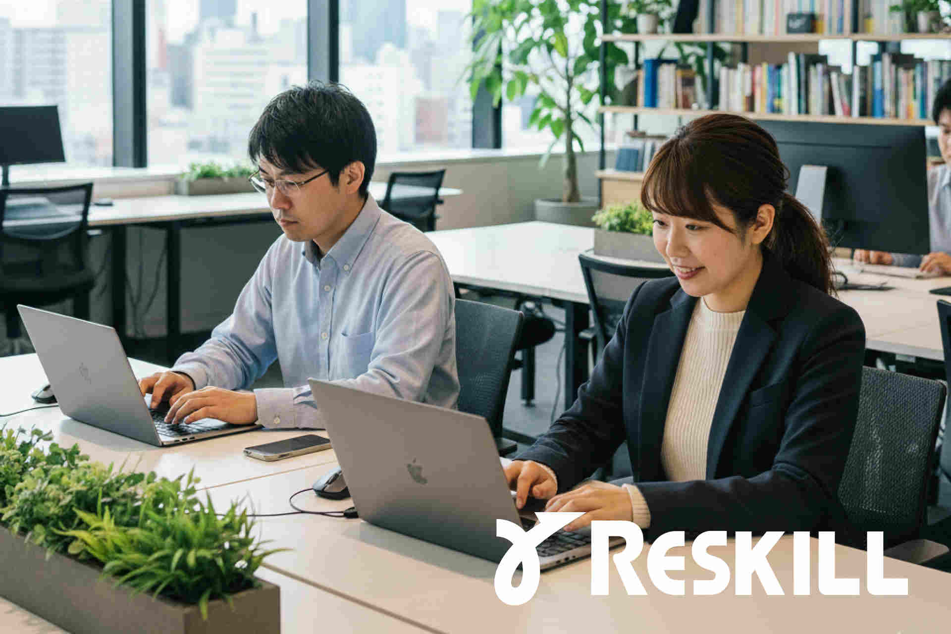 【2分でわかる】リスキリングとは？ 人材育成への導入時5ステップも解説